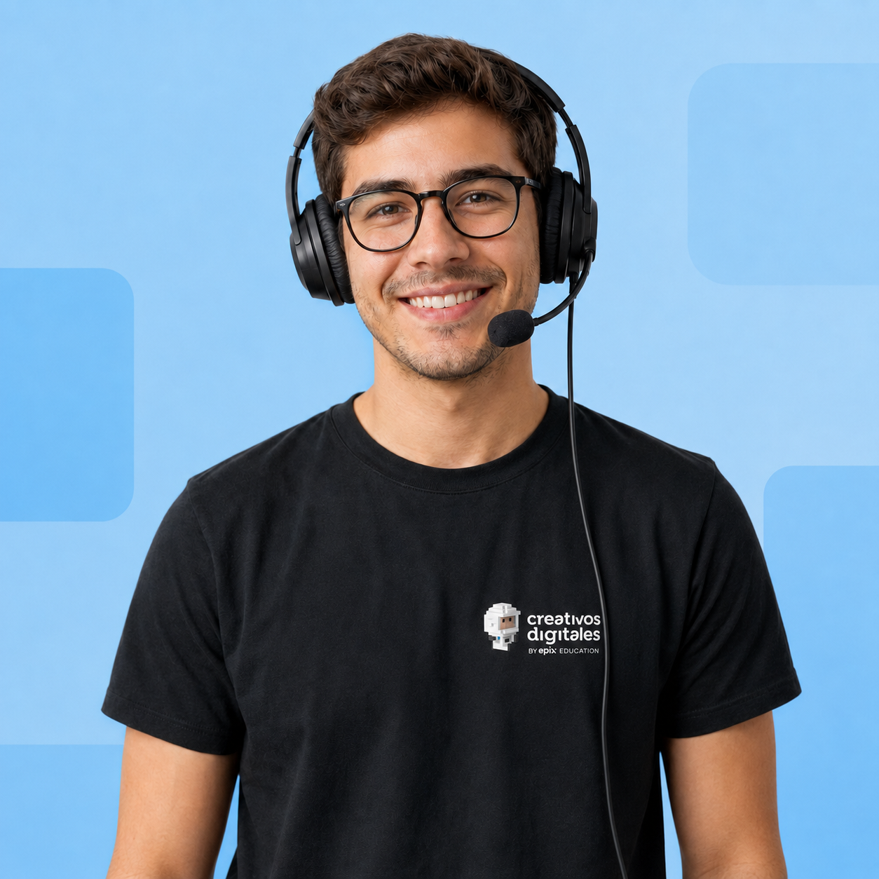 Docente de Creativos Digitales